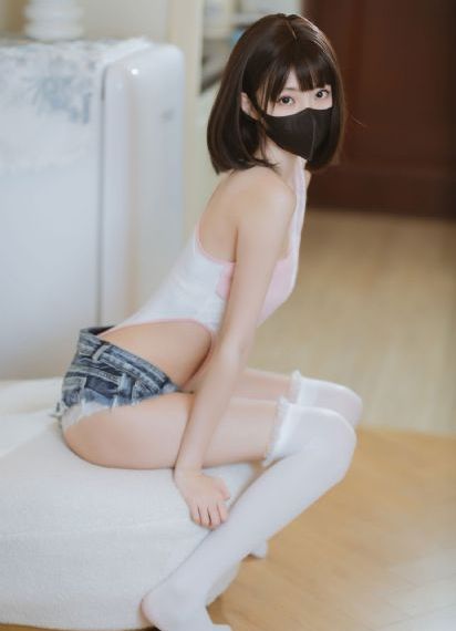 欧美皮裤胶衣番号_西瓜视频在线观看