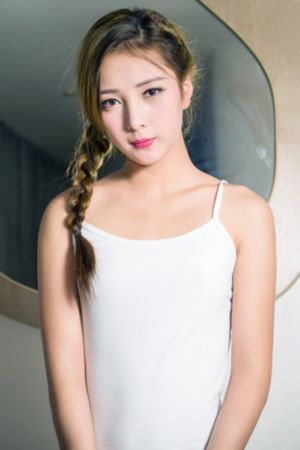 性感睡衣_720电影完整版
