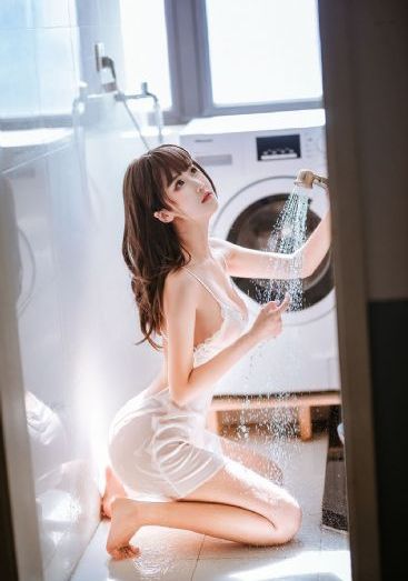 欧美短发造型男_无删减在线播放