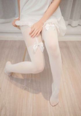 欧美贵妇艺术写真_720高清迅雷在线观看